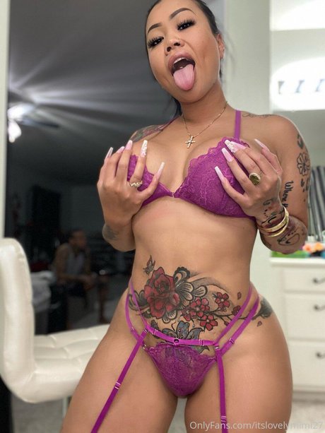 LovelyMimi star naked images