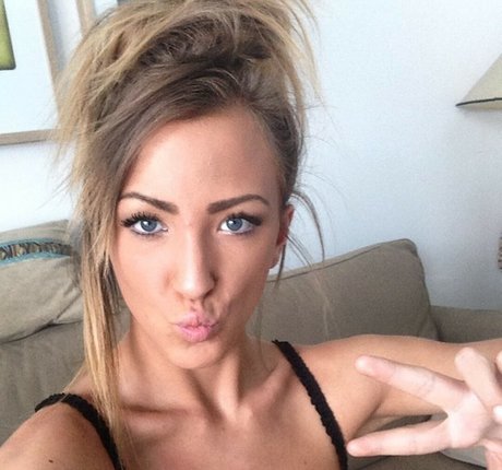 Zara Zentio hd model images