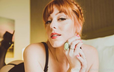 Moxicontin star nude archive