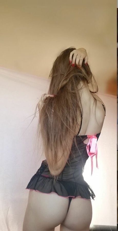 Coral Larsen perfect star pictures