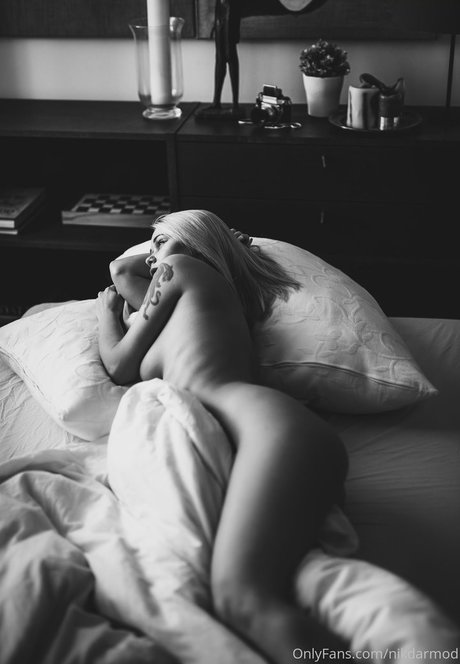 Darina Nikitina naked star photos