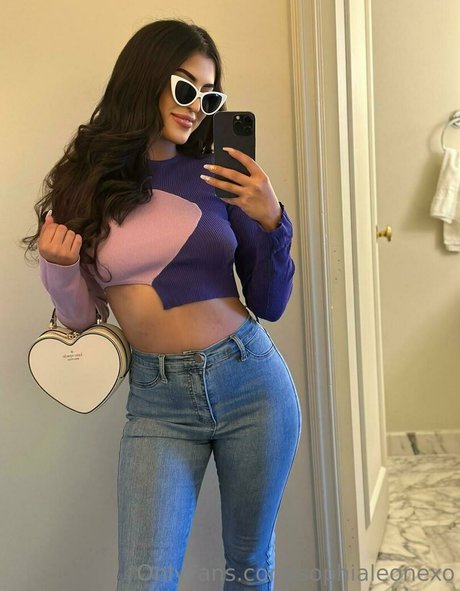 Sophia Leone naked pornstar images