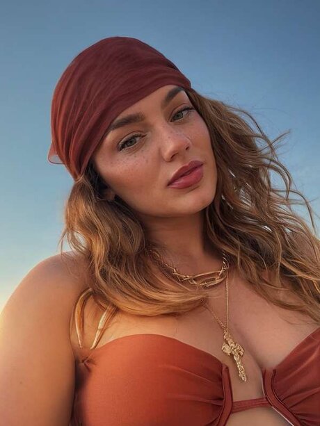 Amanda Michelle star sexy pic