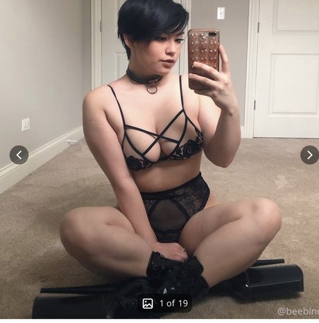 Beebinch_ model porn picture