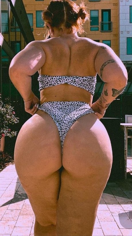 taylorwrenmarie beautiful actress img