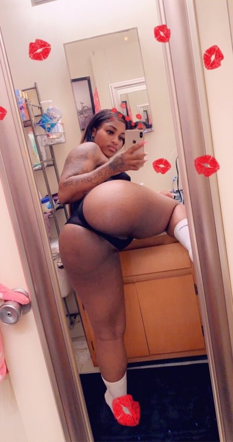 DimeBeracky art actress archive