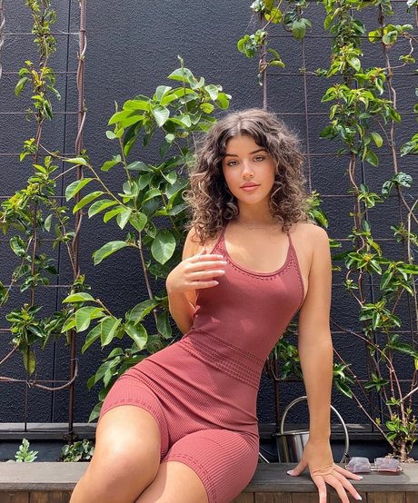 Zoe Gara free model galleries