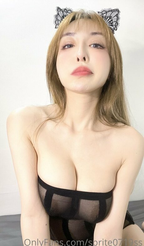 Sprite Fang Qi Yuan naked actress image