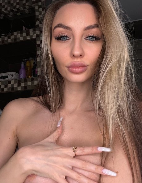 Darina Deinega hd pornstar photos