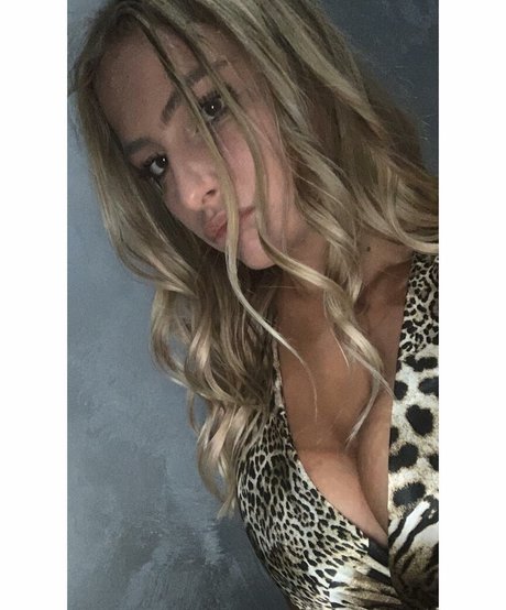 Imkekka beautiful model pic