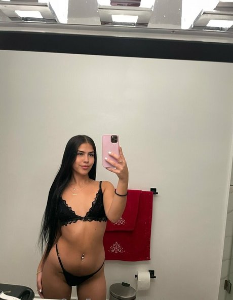 Thalia Rodriguez nude pornstar pics