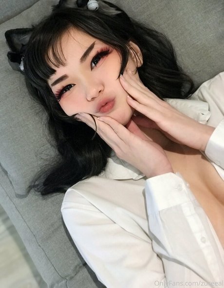 Zureeal star pornographic photo