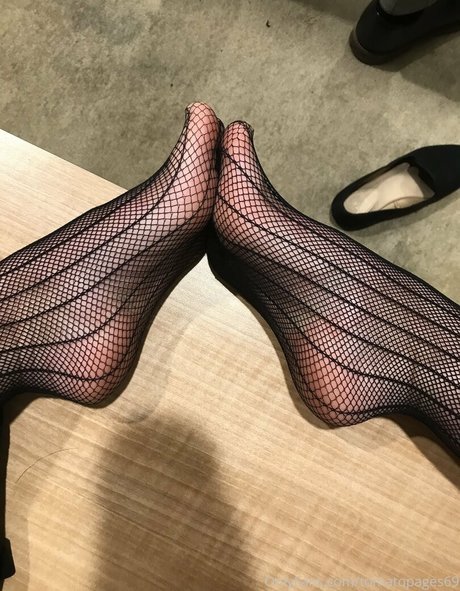 busty teen onlyfans naked pic