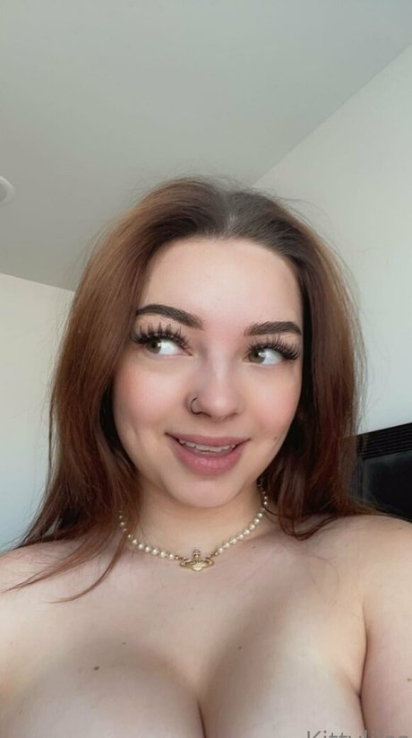 Lily B pornstar hot pics