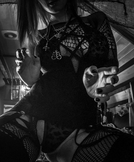 SilentMary pornstar exclusive image