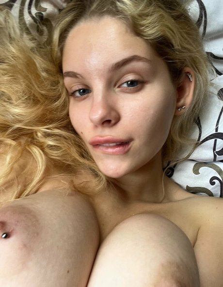 Samadhi Amor adult actress gallery