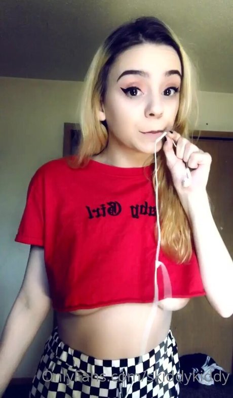 Skiddykiddy pornographic star galleries