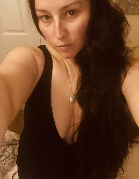 nadinetilley model nudes picture