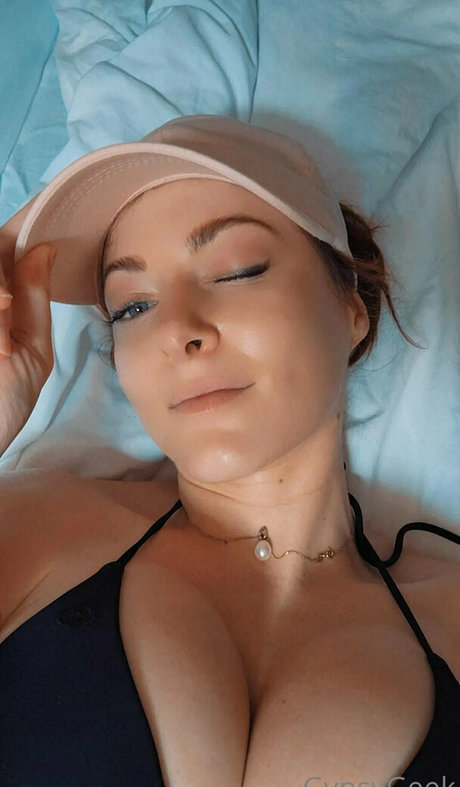 gypsygeek thesanctuary pornographic star img