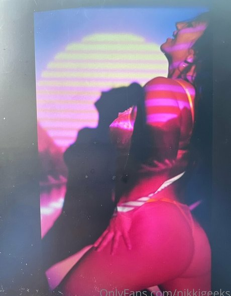 NikkiGeeks art pornstar pic