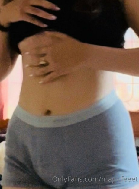 magicfeeet erotic pornstar photo