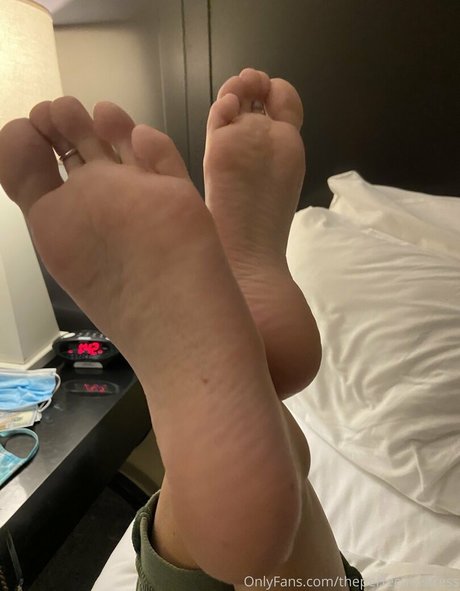 theperfectmistress art model photo