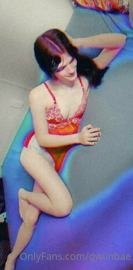 qwiinbae hd actress image