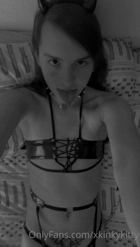 xkinkykitty pornstar img
