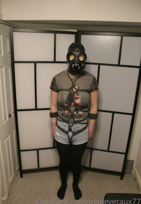 irisdeveraux77 model xxx photos