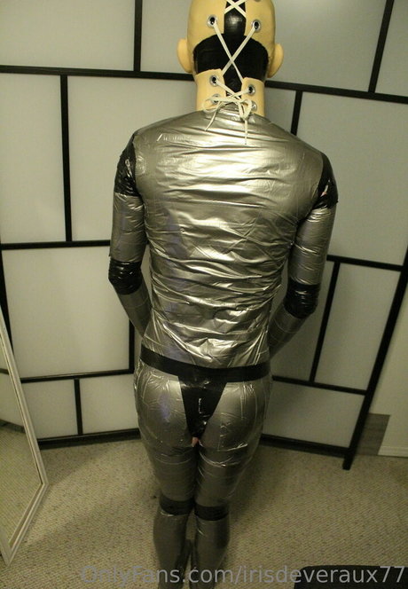 irisdeveraux77 porn star photos