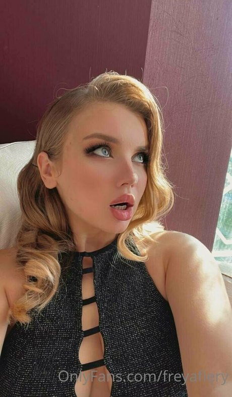freyafiery pornstar hot photo