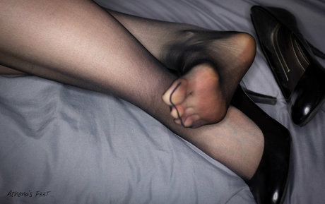 athenasf33t naked model gallery