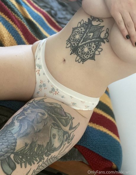 nikki wtsm hot model photos