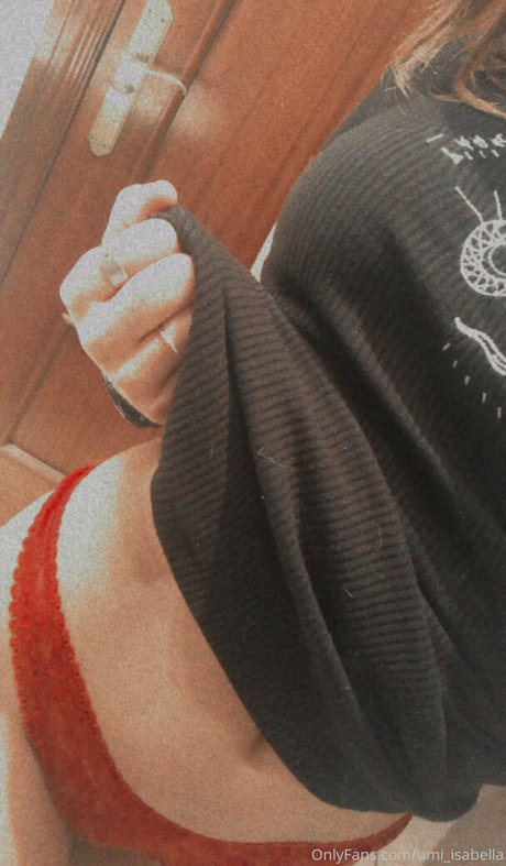 umi isabella model photo