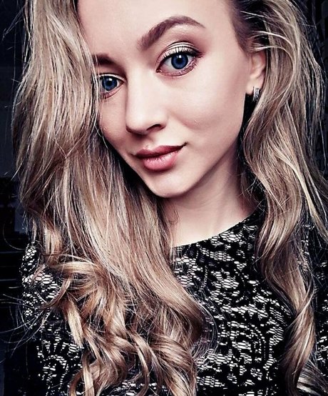 alinalovely model hot gallery