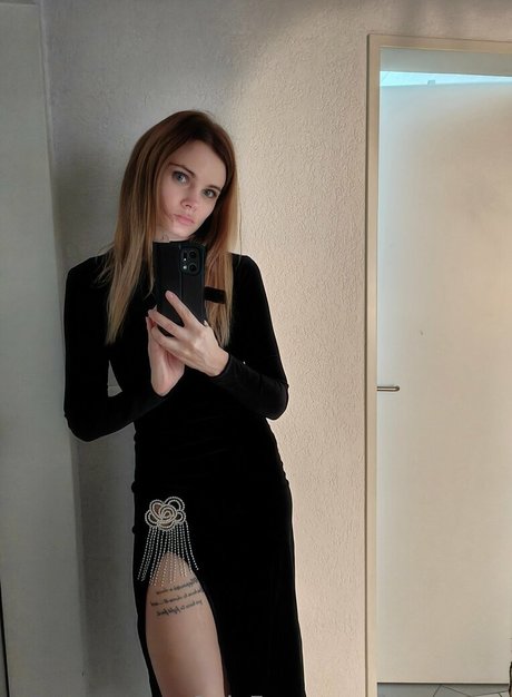 itsmekaro star galleries