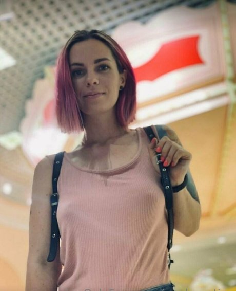 madnesstiny hot actress pics