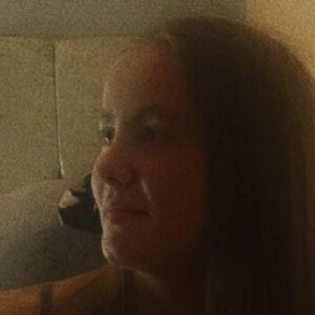 Ebony Maisie adult model photos