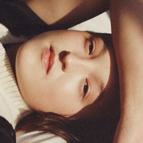 Bella Ramsey star beautiful image