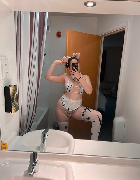 ashleysquirts top model img