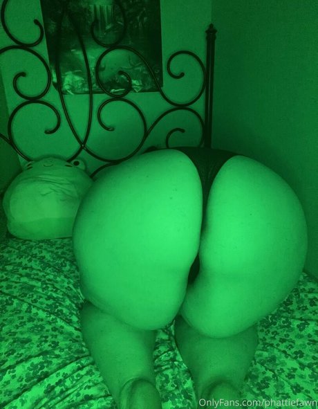 phattiefawn sexy pornstar pictures