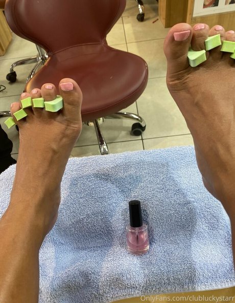 clubluckystarr star images