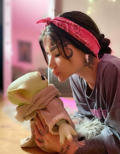 ali sex actress gallery