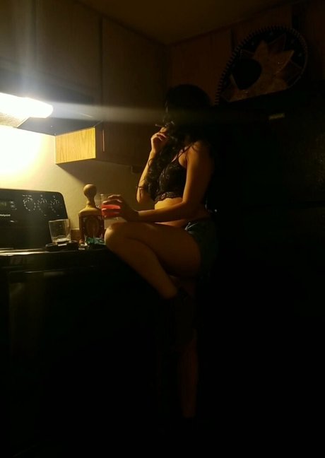 laqueenvic hot pornstar pics