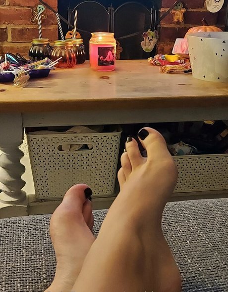 sophiecatastrofeet porn model gallery