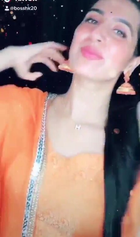 Taazveerr naked actress pic