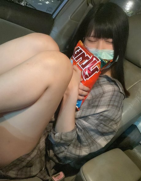 Moiicos43 erotic actress pics