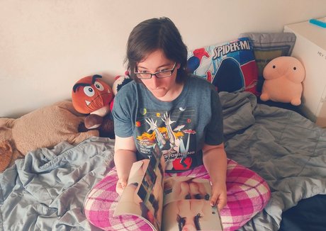 boringkatestore nudes actress gallery