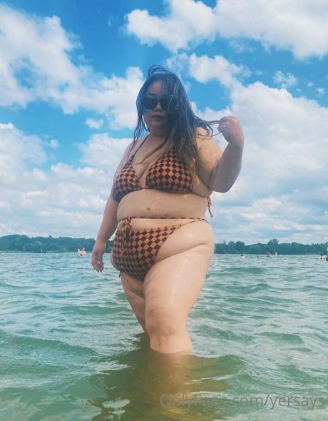 yersays naked actress gallery