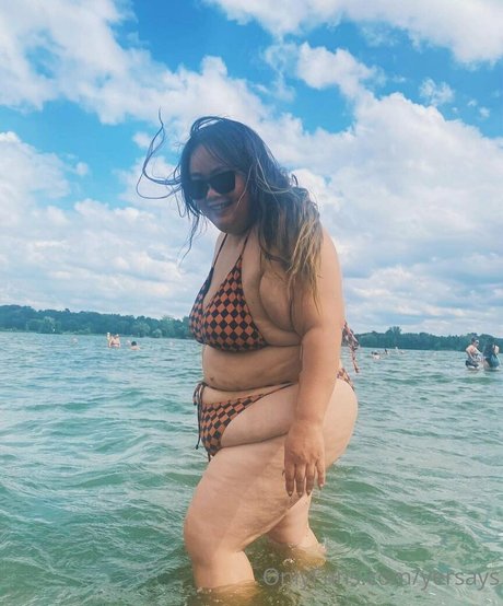 yersays beautiful actress picture